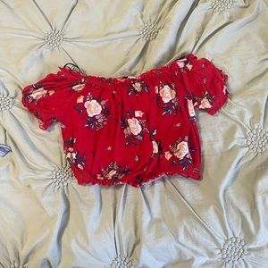 H&M cropped off the shoulder top. Floral pattern worn once.